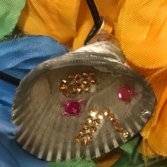 Seashell Handmade Necklace - Picture 16 of 16